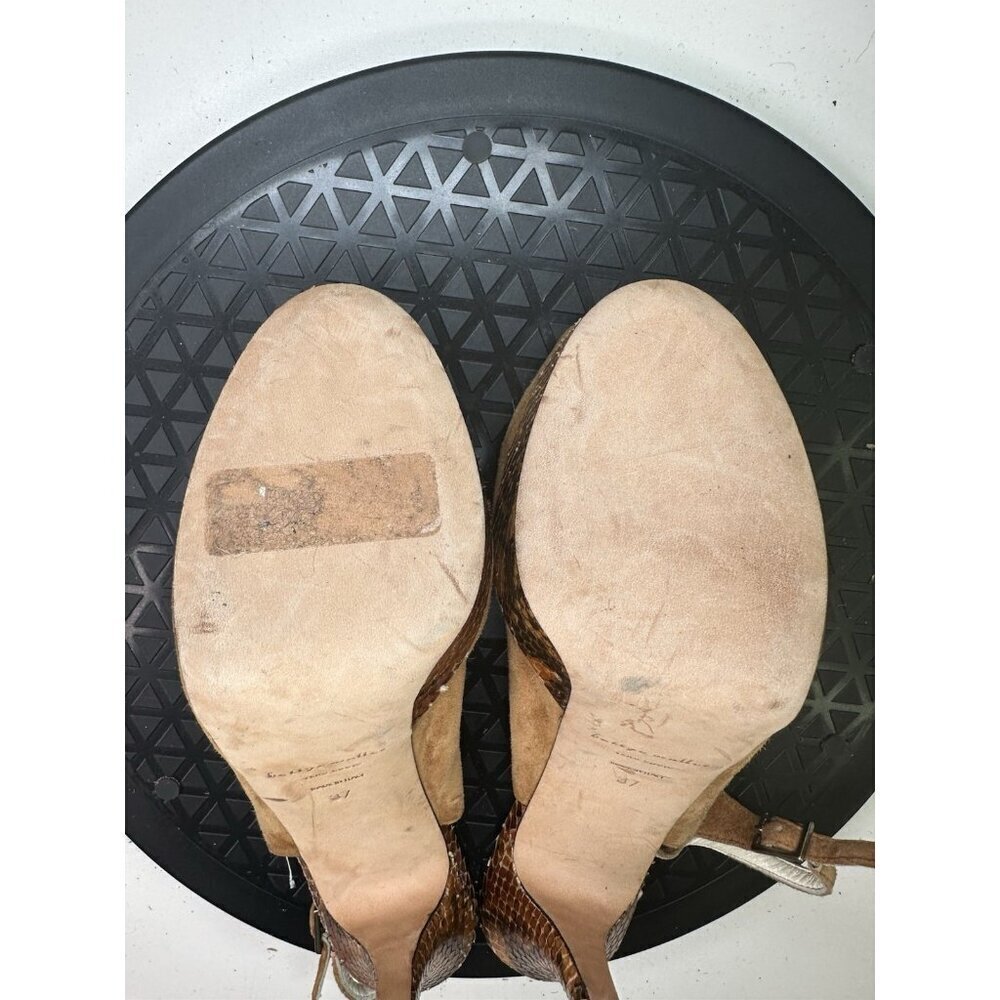 Bettye Muller Women's Tan Leather Casual Sandal Sz 37 /7 US - Picture 8 of 10